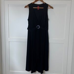 Studio Elegant Black Sleeveless Dress with Embellished Waist Size: 12